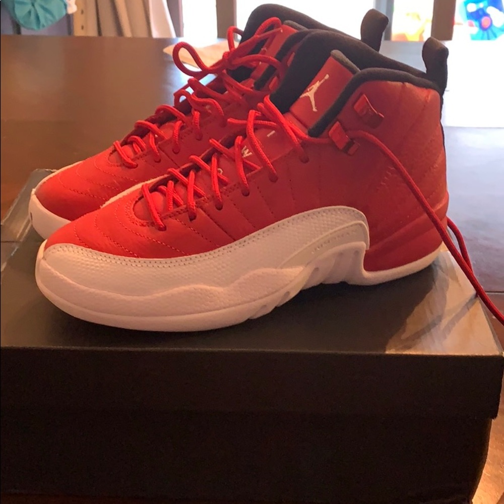Air Jordan’s Retro 12 Boys size 5Y